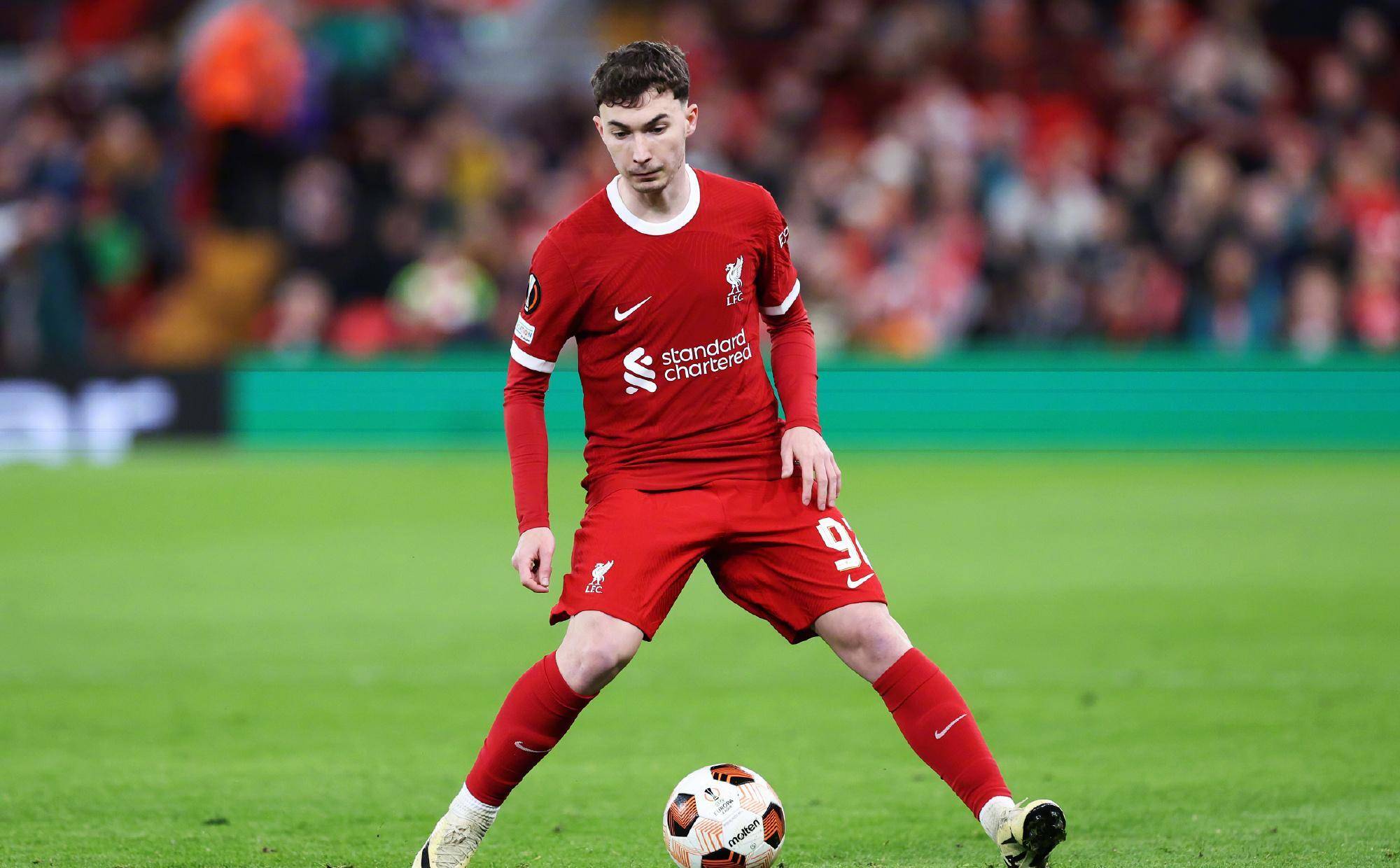 包含国际比赛日欧联传出新动向，那不勒斯单刀错失，管理层表态——赛场秩序良好，数据趋势出现新变化的词条